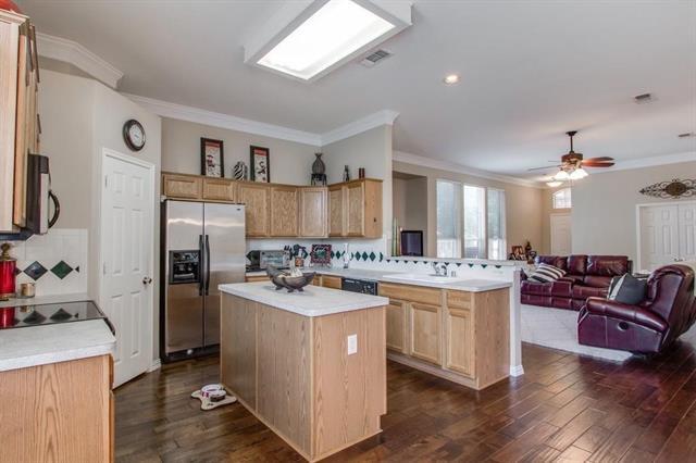 Building Photo - 1421 Park Palisades Dr