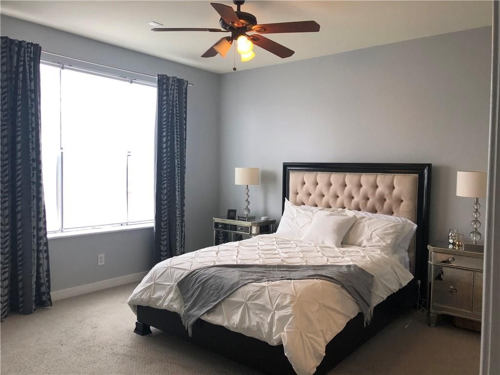 Building Photo - 238 Walker St SW