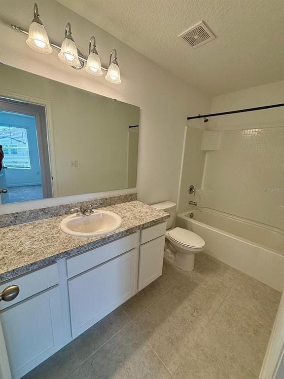 Building Photo - 177 Mandovi St