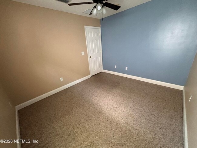 Building Photo - 14160 Fish Eagle Dr W