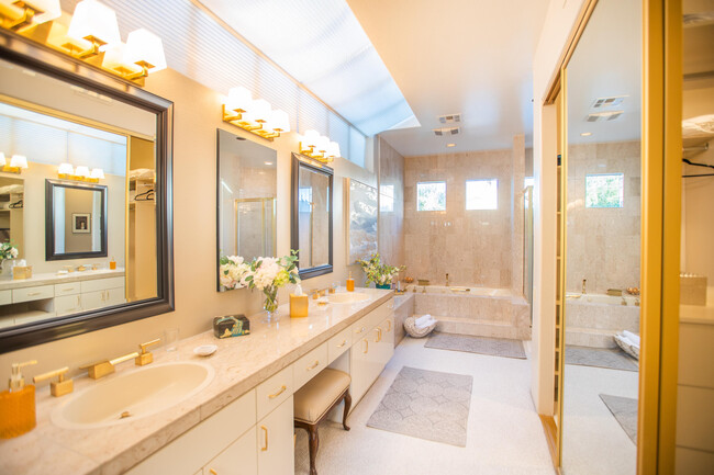 Building Photo - 75273 Spyglass Dr