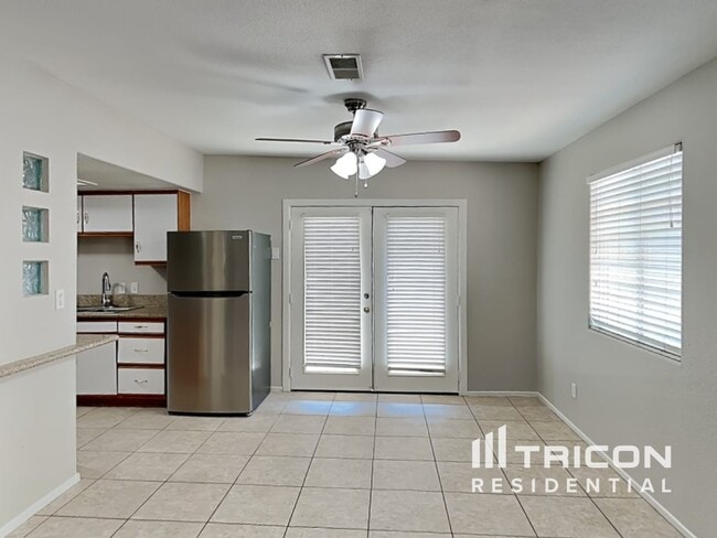 Building Photo - 5723 Deer Valley Dr