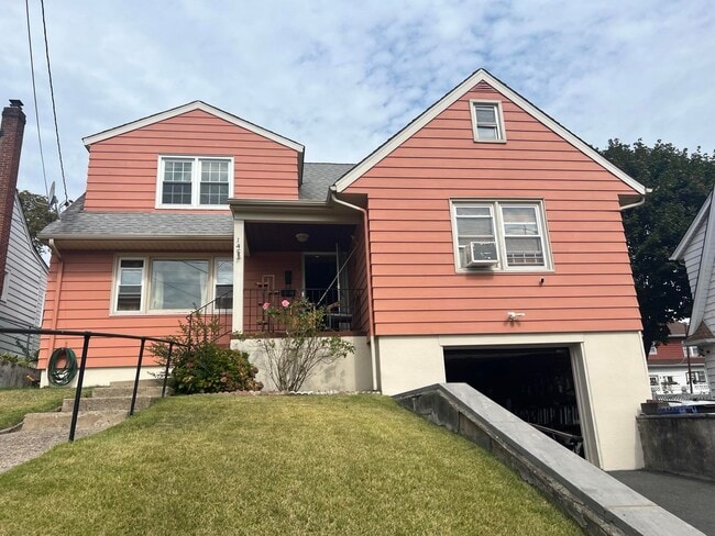 Primary Photo - 145 Hartman Ave