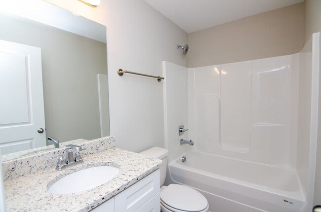 Building Photo - North Columbia Rental