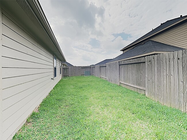 Building Photo - 21427 Wilona Way