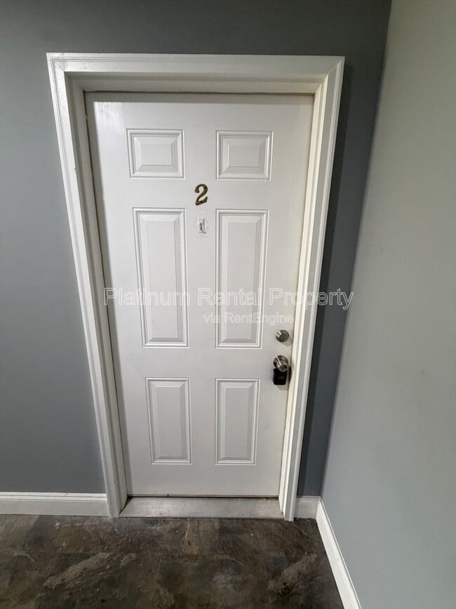 Building Photo - 1512 Waverly Way