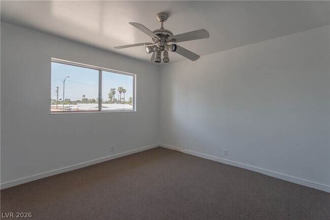 Building Photo - 2298 Golden Arrow Dr