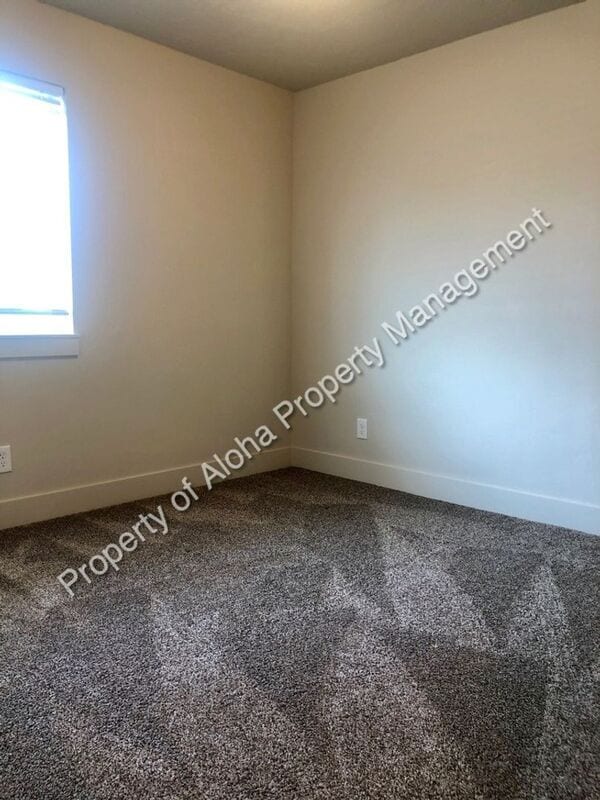 Building Photo - 1026 S Elder St