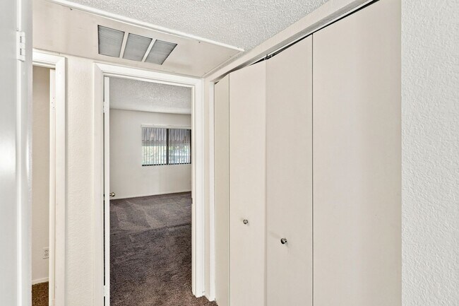 Building Photo - 2705 Beaver Creek Ct