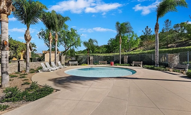 Building Photo - 10960 Knoxville Way