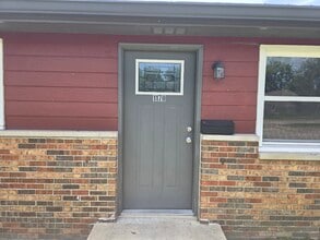 Building Photo - 1170 Leota Dr