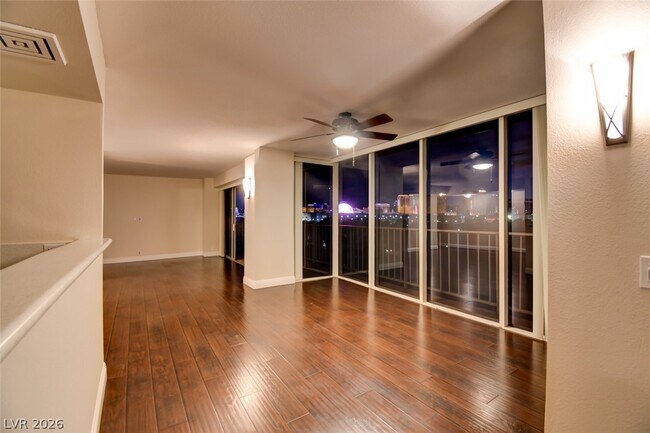 Building Photo - 3111 Bel Air Dr