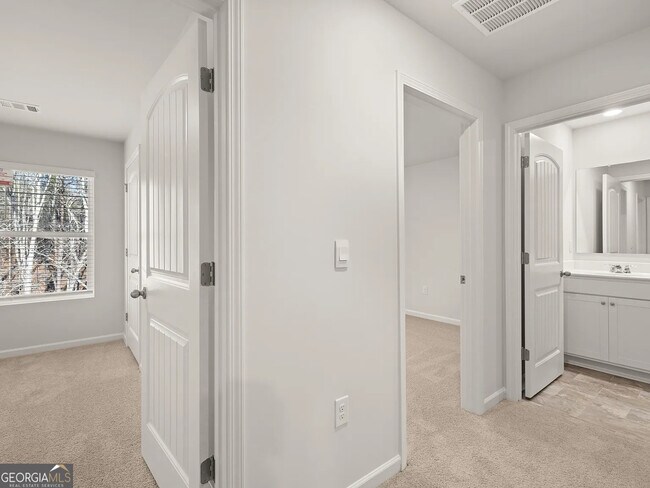 Building Photo - 50 Rustin Rdg