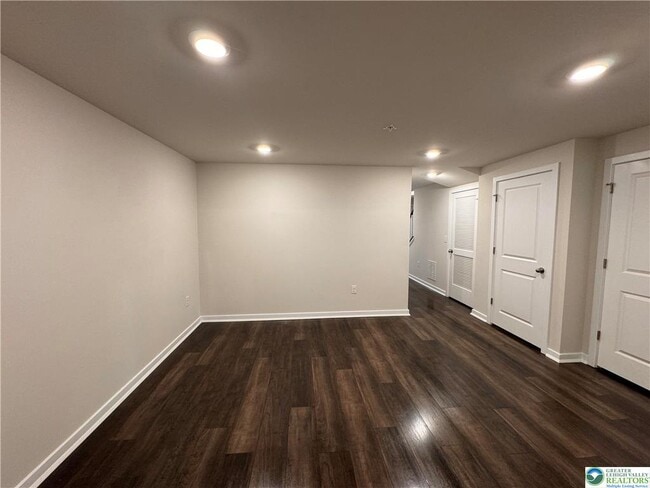 Building Photo - 4934 Brookside Ct