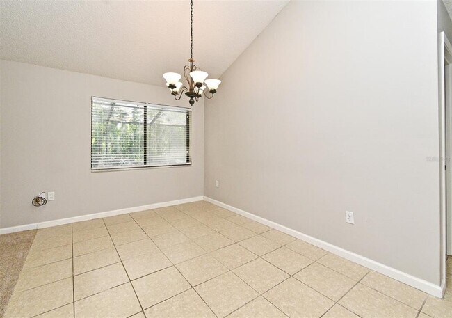 Building Photo - 512 Shane Cir