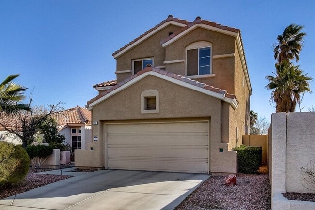 Building Photo - Beautiful 3 Bedroom, 2 Story Home in the Heart of Summerlin!