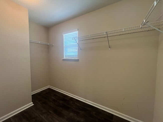 Building Photo - Stunning & Spacious  2 story home COMING S...