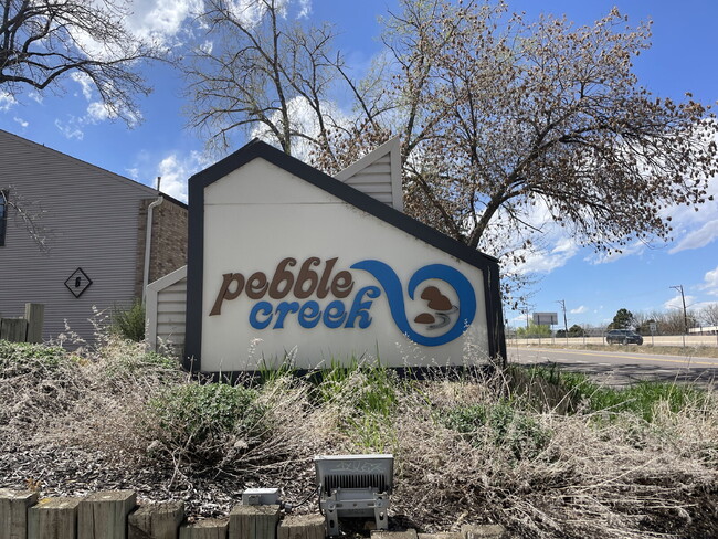 Building Photo - $1,300 - 1 Bed, 1 Bath Condo in Denver wit...