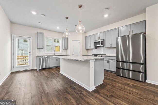 Building Photo - 135 Matson Run SW