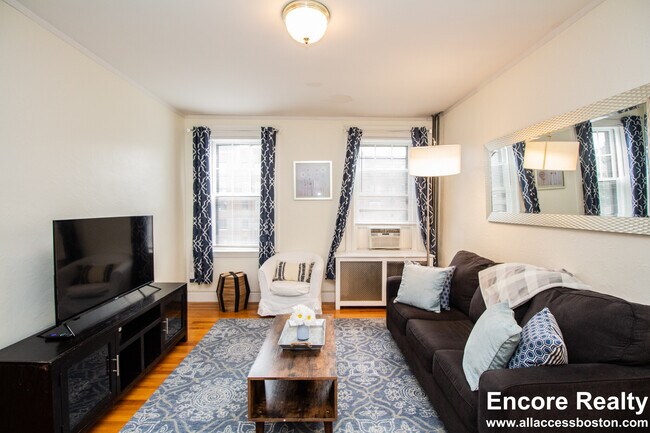 Building Photo - 1945 Commonwealth Ave