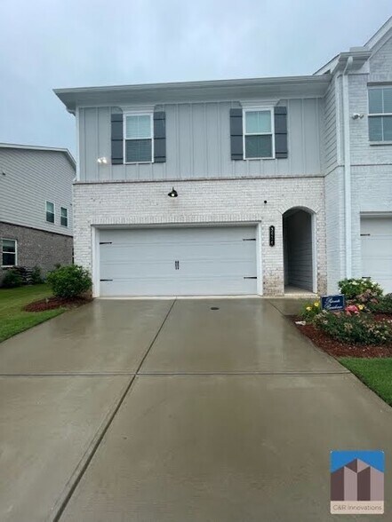 Primary Photo - 3614 Silvery Way