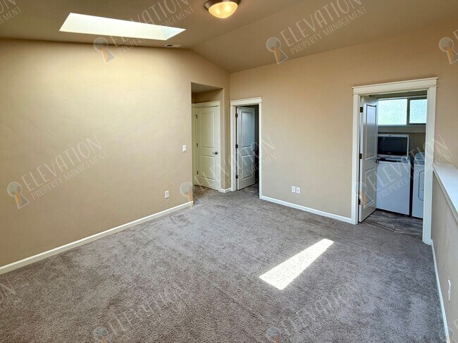 Building Photo - 63151 Black Powder Ln