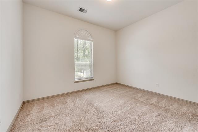 Building Photo - 1025 Pampa Dr