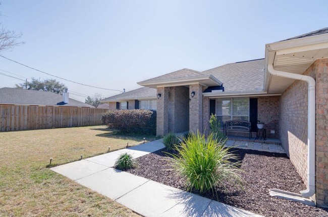 Building Photo - 8271 Branston Dr