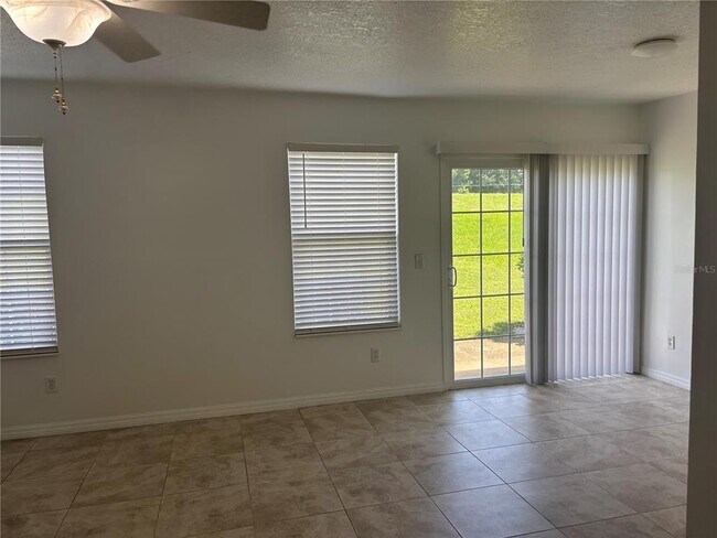 Building Photo - 4813 Coachmans Dr