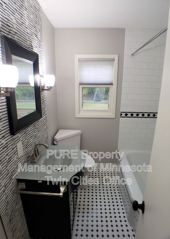 Building Photo - 174 Twin Lake Blvd