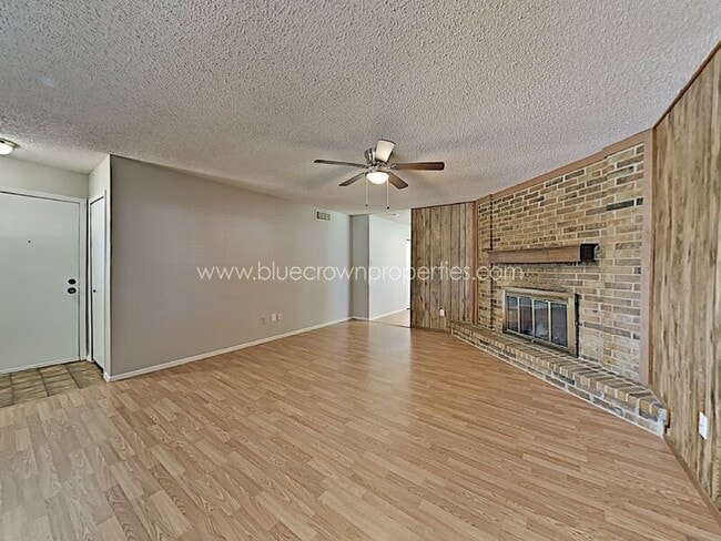 Building Photo - 4202 Glenlawn Ct