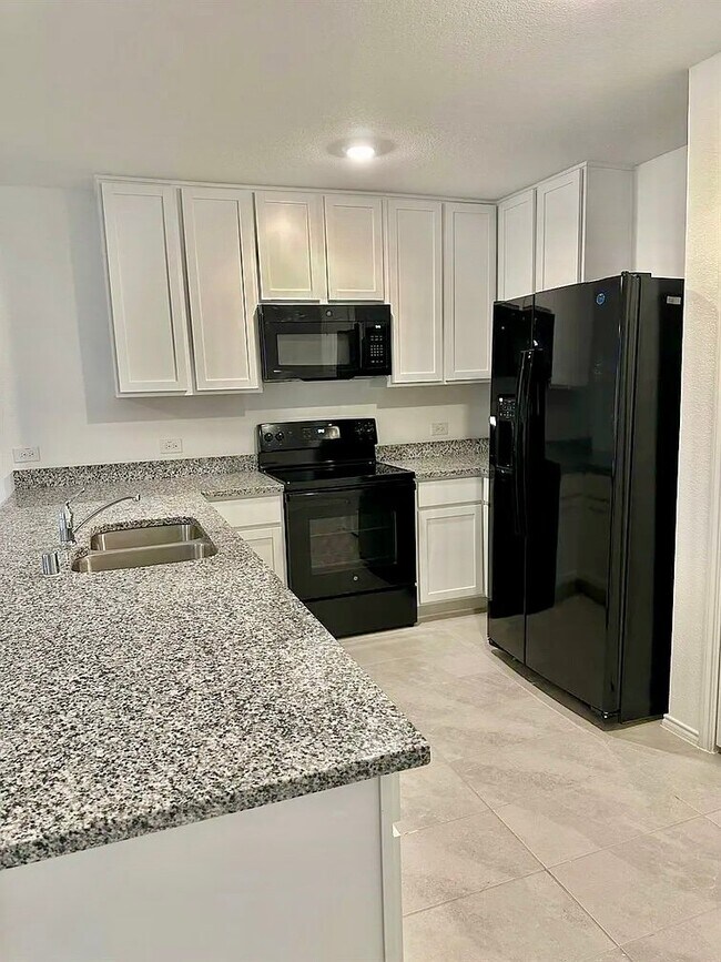 Building Photo - 122 Wheatgrass Ln