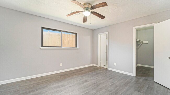 Building Photo - 3008 Columbia St