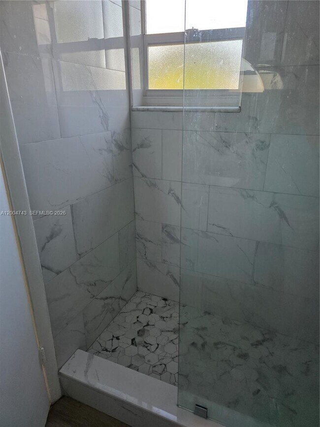 Building Photo - 1111 NW 19th Ave