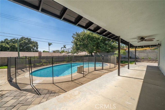 Building Photo - 205 N Hacienda Ave