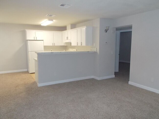 Building Photo - 2732 Alicialynn Way