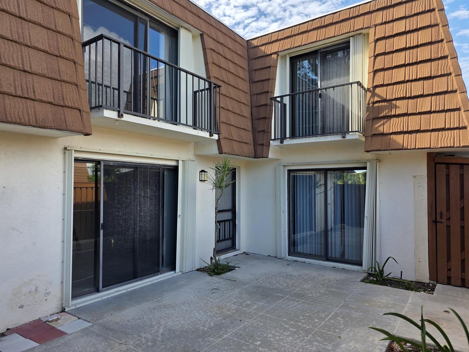 Building Photo - 3900 County Line Rd