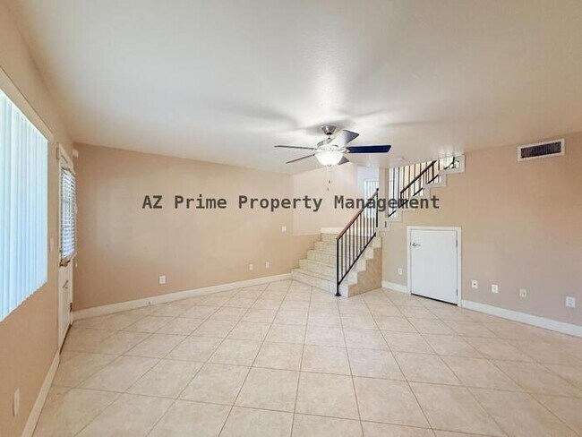 Building Photo - 4642 E Towne Ln