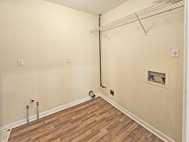 Building Photo - COMING: Spacious East Cobb Cape Cod with Main-Level Primary Suite & 3-Car Garage