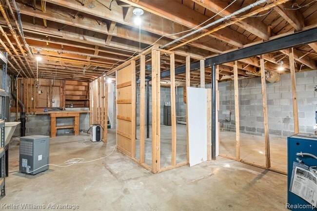 Building Photo - 14377 Cranston St