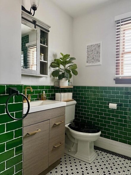 Building Photo - 9 Bayview Ct