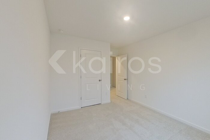 Building Photo - 213 Birch Ave