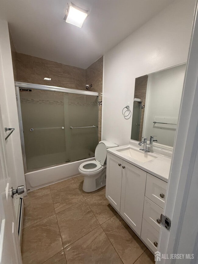 Building Photo - 579 Florida Grove Rd