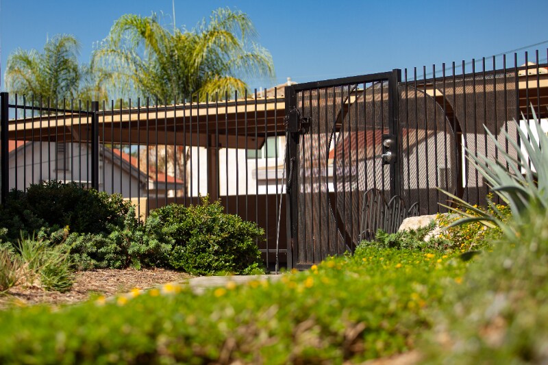 Building Photo - 570 S Lincoln Ave