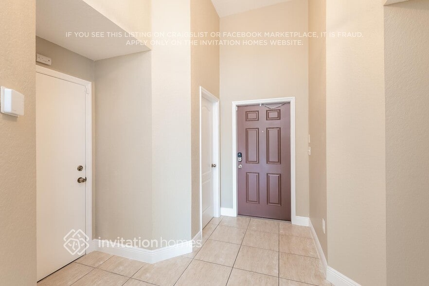 Building Photo - 16362 SW 50th Terrace