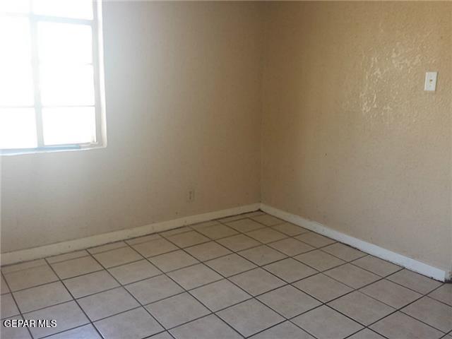 Building Photo - 2201 Tremont Ave