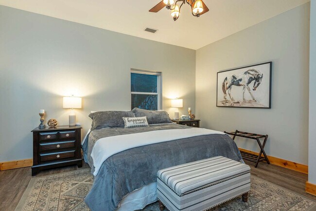 Building Photo - 629 Cherry Hill Dr