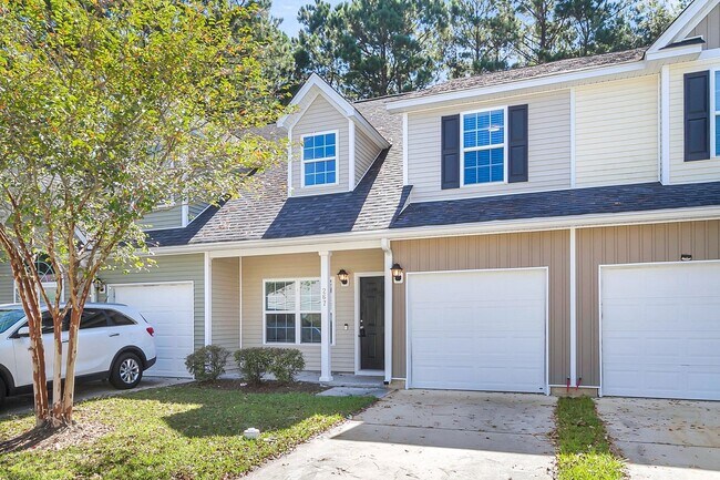 Primary Photo - Beautiful FOUR bedroom townhome in Goose C...