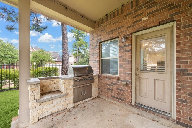 Building Photo - 11 Knotwood Ct