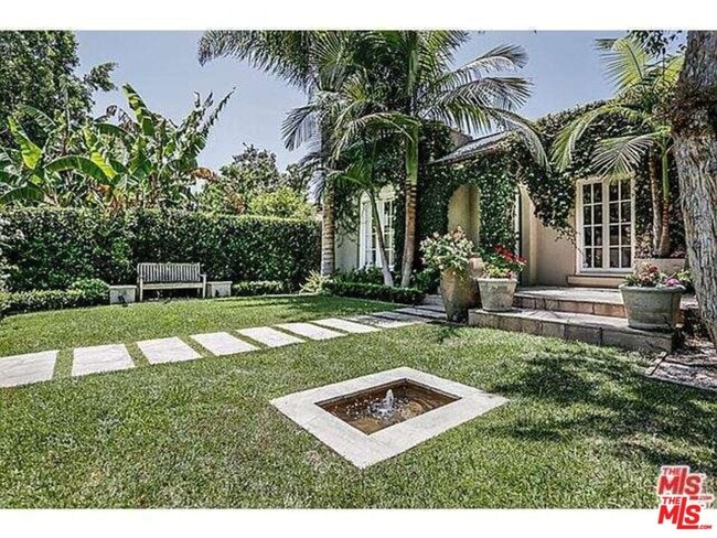 Building Photo - 859 N Spaulding Ave